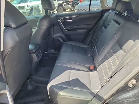 Used 2019 Toyota RAV4 XLE Premium w/ Advanced Technology Package FWD image 13