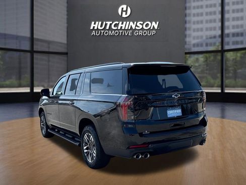 Certified 2025 Chevrolet Suburban Z71 image 5