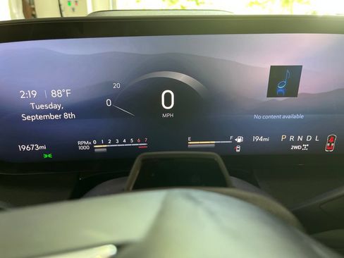 Used 2025 Buick Enclave Avenir w/ Super Cruise Package AWD/4WD image 17