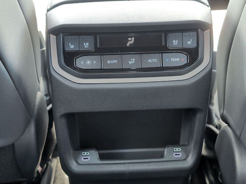 New 2026 Lexus TX 500h AWD image 25
