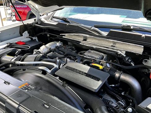 Used 2020 Chevrolet Silverado 2500 LT w/ Z71 Off-Road Package image 30