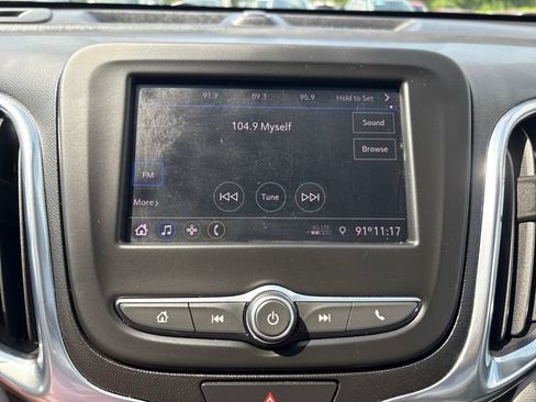 Used 2021 Chevrolet Equinox LT AWD/4WD image 16