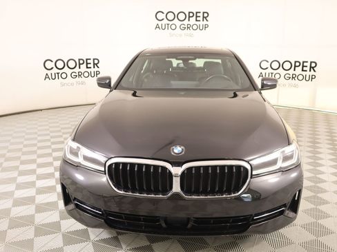 Used 2022 BMW 530i xDrive w/ Premium Package image 10