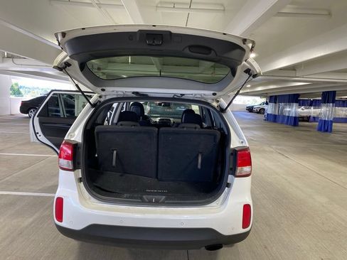 Used 2015 Kia Sorento LX AWD/4WD image 7