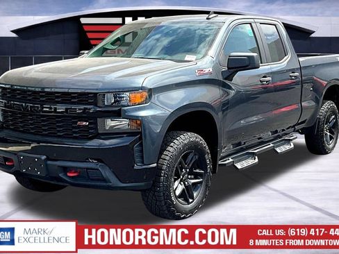 Used 2019 Chevrolet Silverado 1500 Custom Trail Boss w/ Custom Convenience Package AWD/4WD image 3