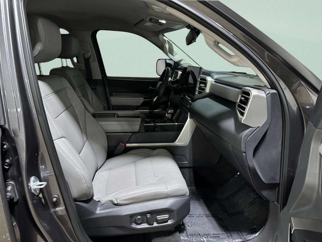 Used 2024 Toyota Tundra Limited AWD/4WD image 29