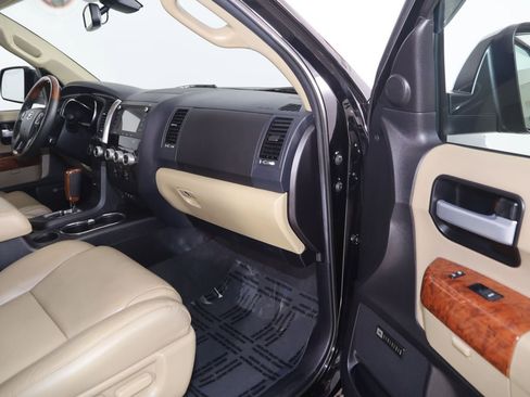 Used 2020 Toyota Sequoia Platinum AWD/4WD image 43
