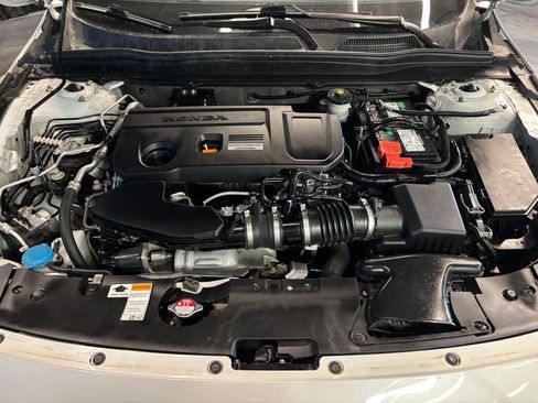 Used 2018 Honda Accord Sport image 22