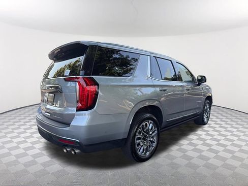Used 2024 GMC Yukon Denali Ultimate AWD/4WD image 5