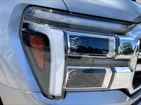 Used 2024 Ford F150 Lariat w/ Equipment Group 502A High AWD/4WD image 28