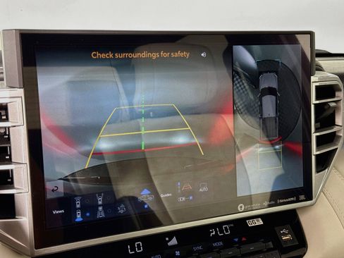 Certified 2023 Toyota Tundra Capstone AWD/4WD image 17