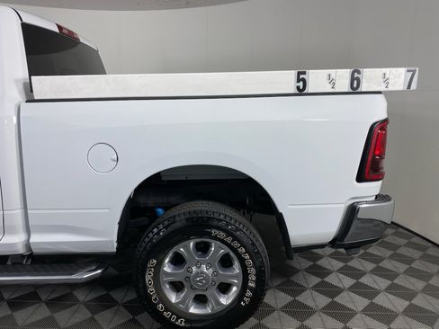 Used 2026 RAM 2500 Big Horn AWD/4WD image 4