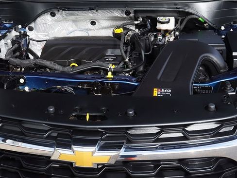 Used 2024 Chevrolet Trax LT w/ Driver Confidence Package image 60