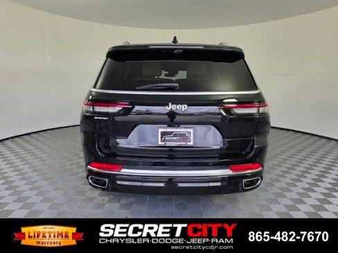 Used 2023 Jeep Grand Cherokee L Summit AWD/4WD image 6