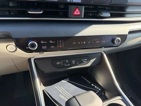 New 2026 Kia Carnival EX FWD image 20