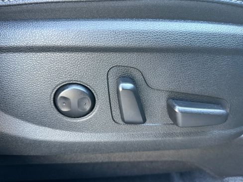 Used 2024 Kia Telluride EX image 25