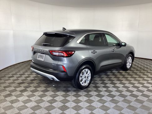 Used 2023 Ford Escape Active w/ Tech Pack #2 AWD/4WD image 2