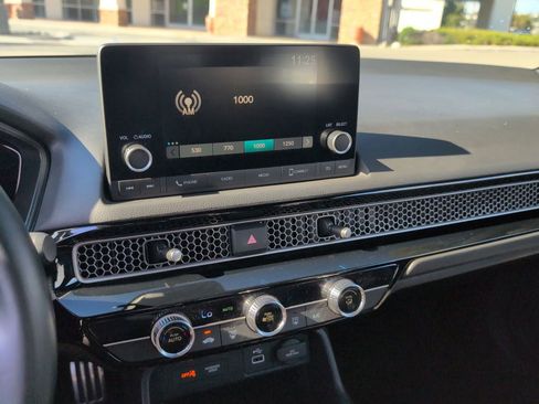 Used 2023 Honda Civic Sport image 15