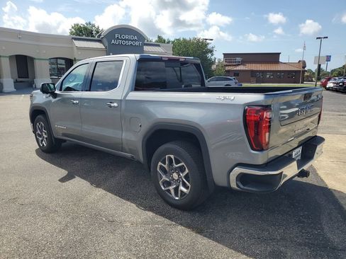 Used 2024 GMC Sierra 1500 SLT w/ SLT Convenience Package AWD/4WD image 3