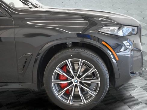 New 2026 BMW X5 xDrive40i w/ M Sport Package AWD/4WD image 16