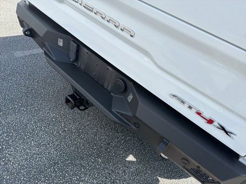 Used 2023 GMC Sierra 1500 AT4X image 24