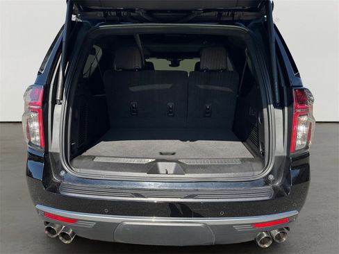 Used 2024 Chevrolet Suburban High Country image 14