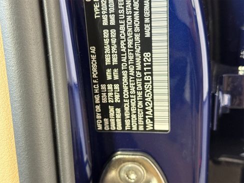 Used 2025 Porsche Macan image 35