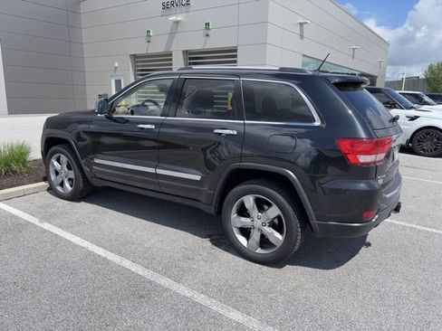 Used 2013 Jeep Grand Cherokee Overland Summit AWD/4WD image 4
