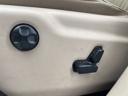 Used 2015 Jeep Grand Cherokee Limited image 29