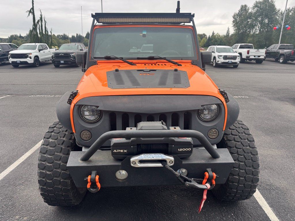 Used 2012 Jeep Wrangler Unlimited Sahara w/ Connectivity Group AWD/4WD image 5