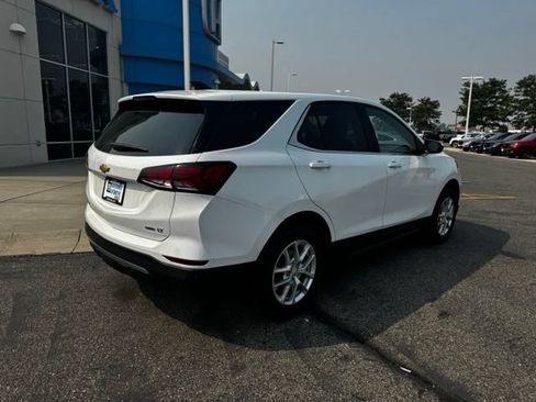 Used 2023 Chevrolet Equinox LT AWD/4WD image 5