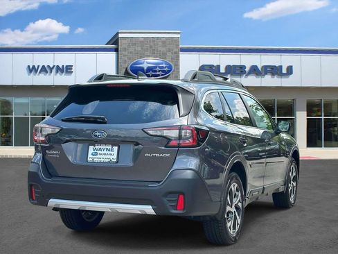 Certified 2022 Subaru Outback Limited AWD/4WD image 4