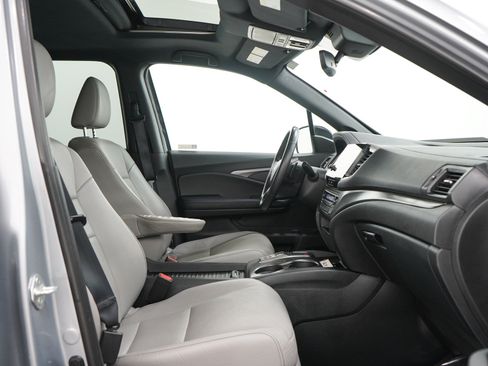 Used 2023 Honda Passport EX-L image 13