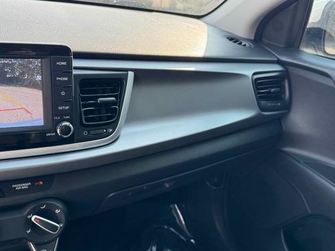 Used 2020 Kia Rio S image 17