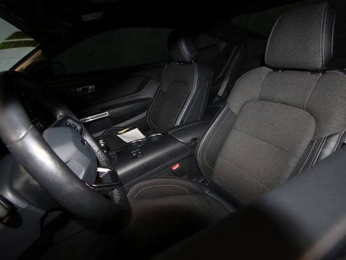Used 2024 Ford Mustang GT RWD image 4