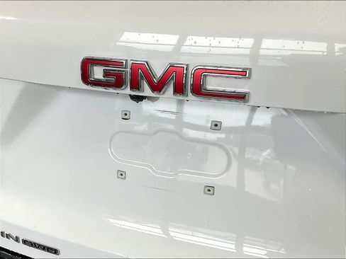 Used 2025 GMC Terrain Elevation image 28