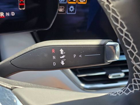 Used 2025 Chevrolet Equinox EV LT FWD image 33