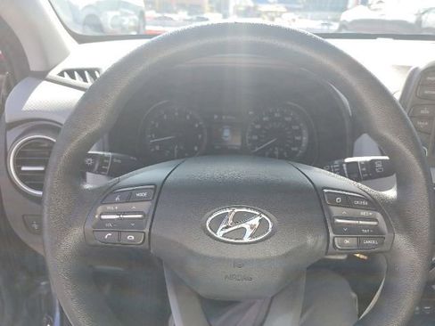 Used 2019 Hyundai Kona SE FWD image 9