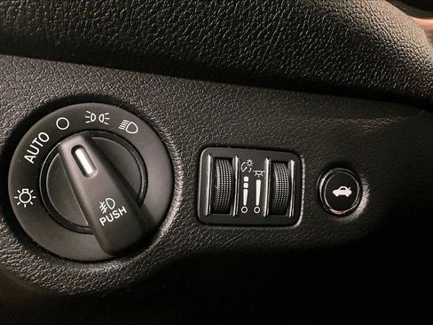 Used 2022 Dodge Challenger R/T Scat Pack w/ Dynamics Package image 30