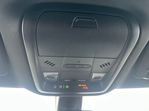 Used 2024 Buick Enclave Essence w/ Sport Touring Edition image 22