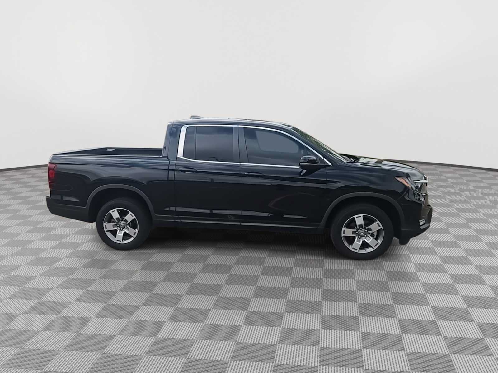 Certified 2024 Honda Ridgeline RTL image 9