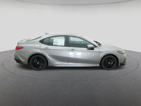 New 2026 Toyota Camry SE image 11