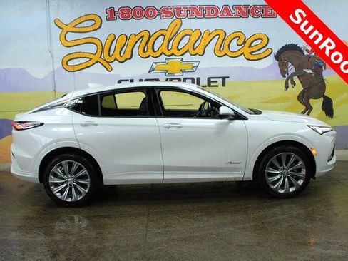 Certified 2025 Buick Envista Avenir image 1