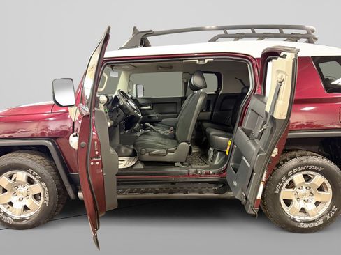 Used 2007 Toyota FJ Cruiser 4WD image 40
