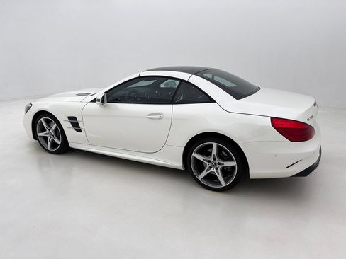 Used 2019 Mercedes-Benz SL 550 image 10