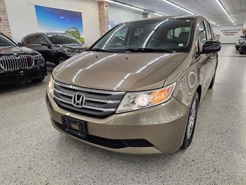 Used 2013 Honda Odyssey EX image 2