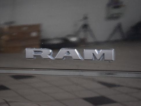 Used 2020 RAM 2500 Big Horn w/ Level 2 Equipment Group AWD/4WD image 16