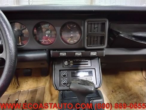 Used 1991 Pontiac Firebird Trans Am RWD image 12