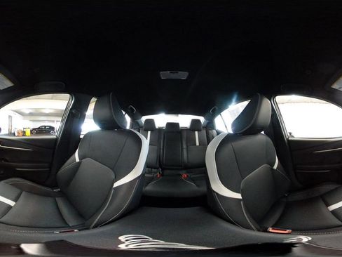 Used 2025 Toyota Camry SE image 42