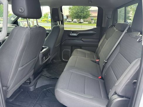 Used 2023 Chevrolet Silverado 1500 RST w/ Redline Edition AWD/4WD image 11